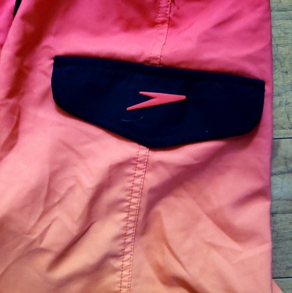 Ombre E-board Shorts Workout & Swim Trunks - Picture 4 of 6